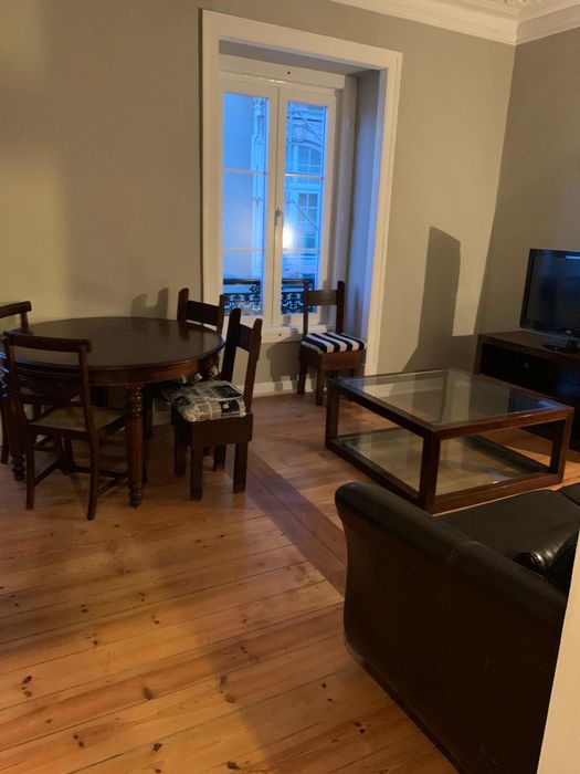 Mesa de casa de jantar e 4 cadeiras