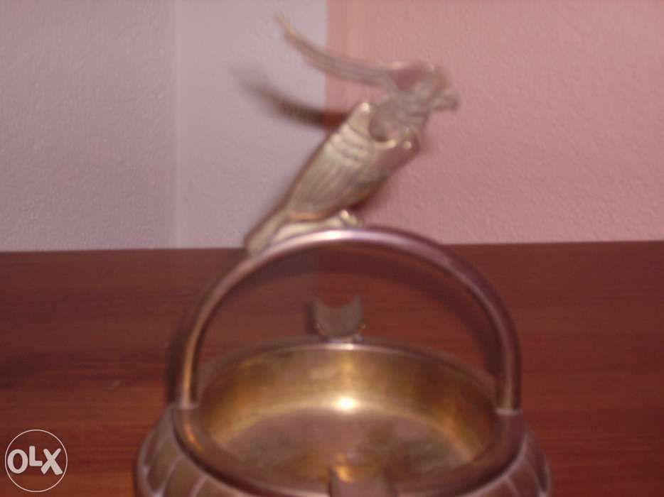 Cinzeiro c / papagaio