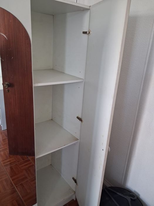 Roupeiro branco