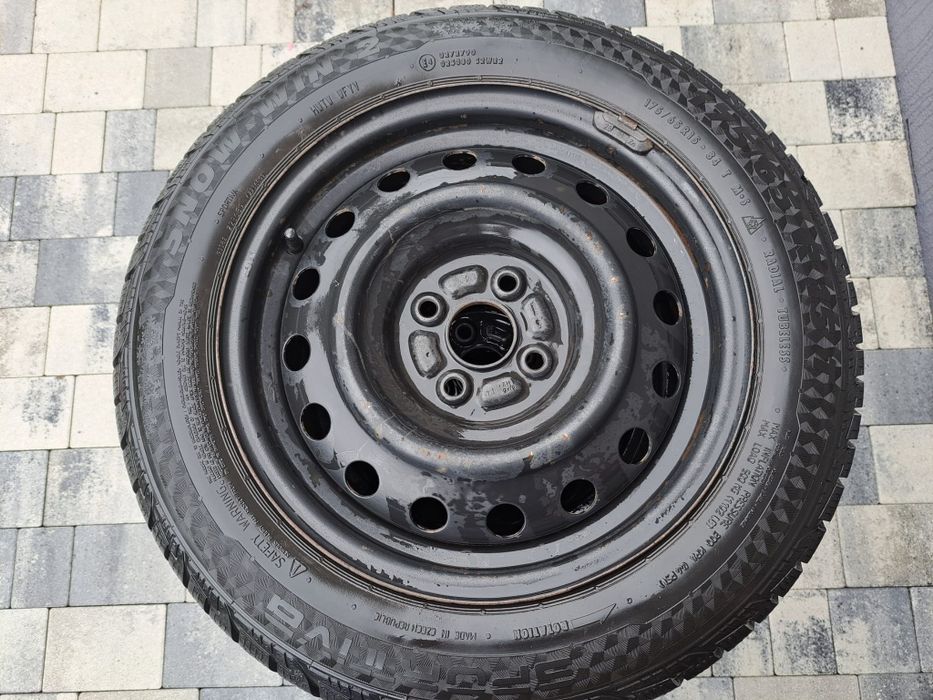 Koła opony z felgami 4 szt bardzo dobry stan 175/65 15R zimowe