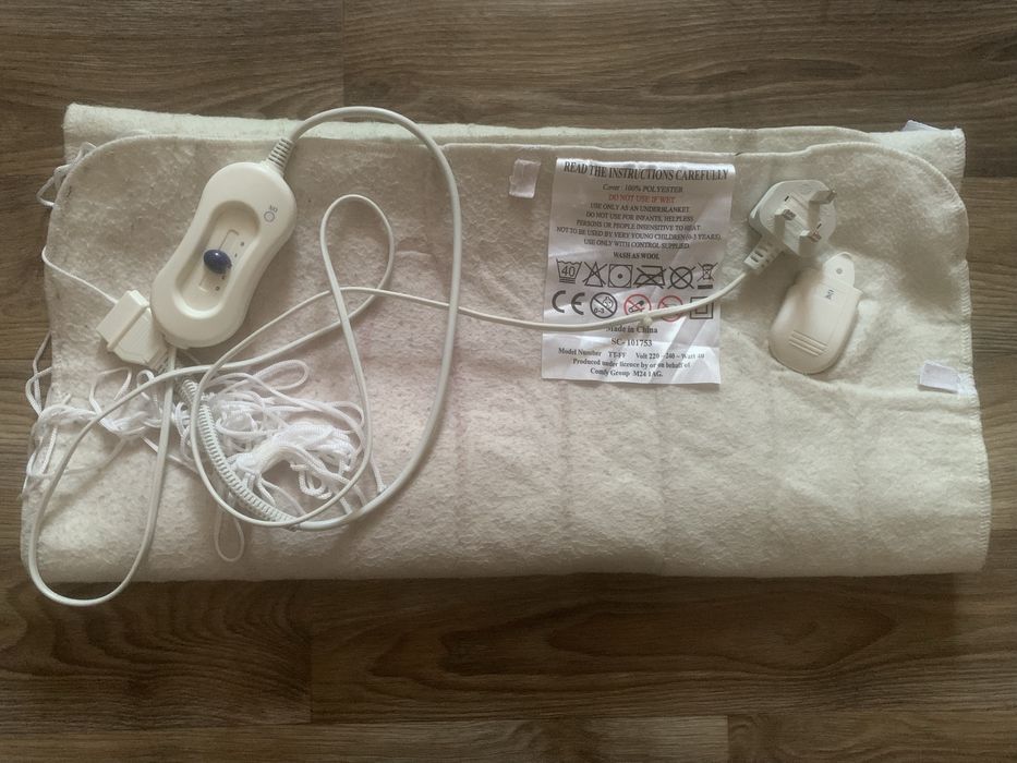 Тепле простирадло якісного виконання.