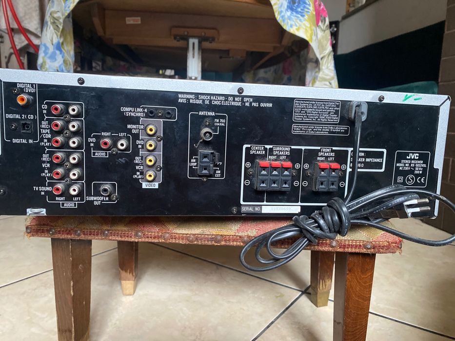 Підсилювач тюнер 200v JVC