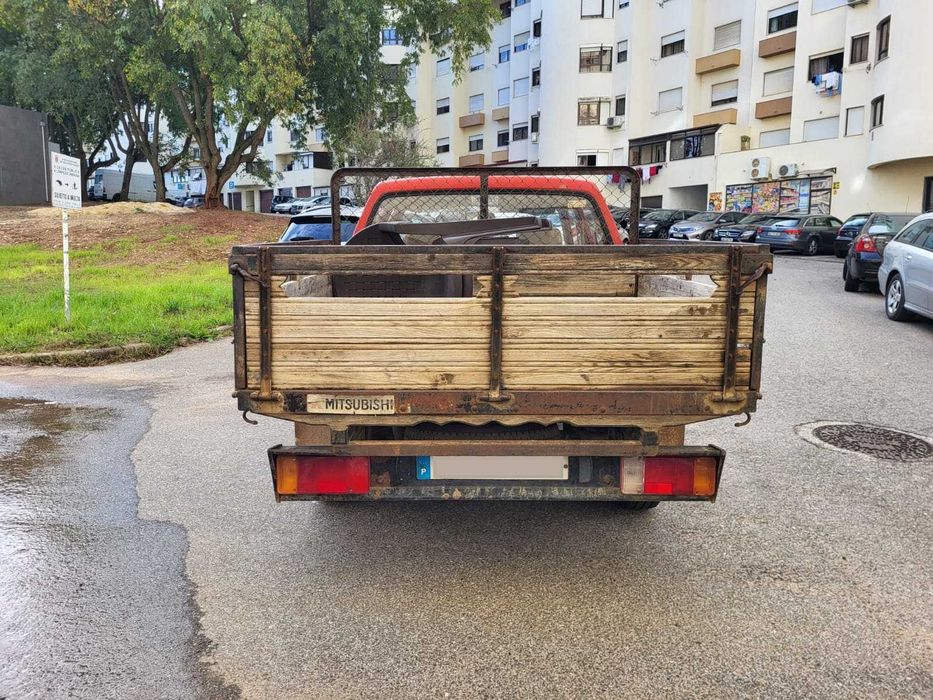 Mitsubishi L200 em óptimas condições