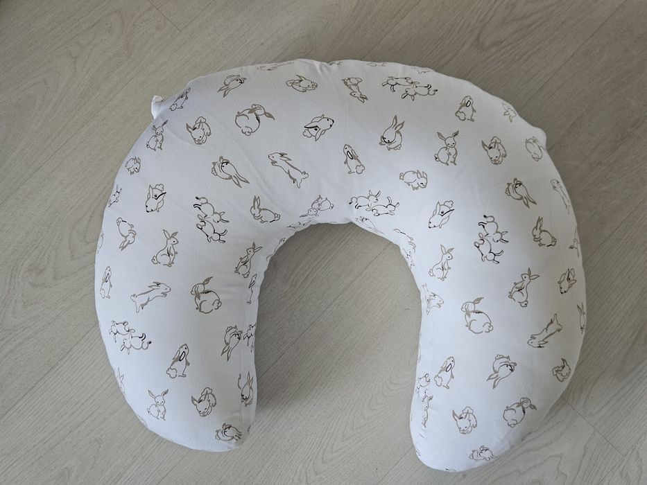 Poduszka do karmienia rogal firmy IKEA LEN + 2 pokrycia (poszewki)