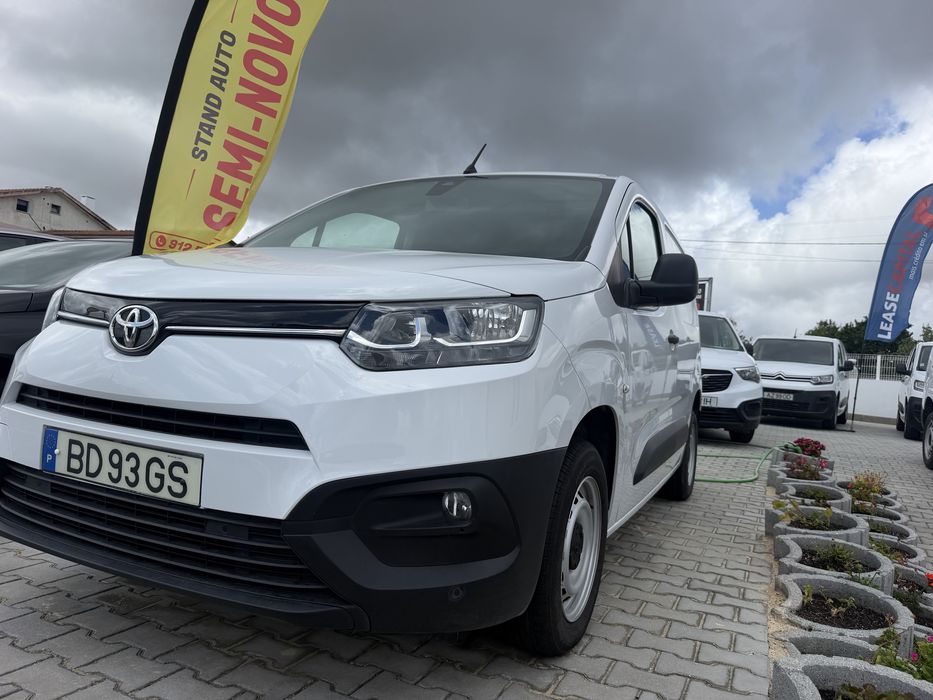 Toyota Proace City 1.5 hdi Exclusive Nacional Iva no preço