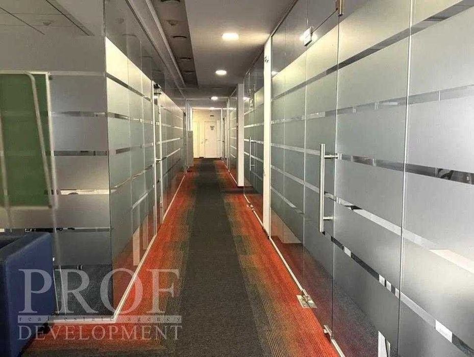Оренда офісу 985 м2 метро Лівобережна - More