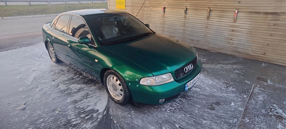 Продам Ауді а4б5