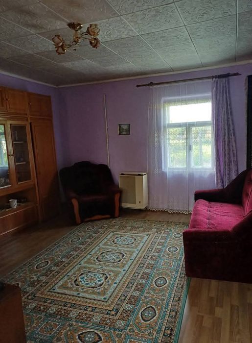 М. Новоселиця.Продається будинок