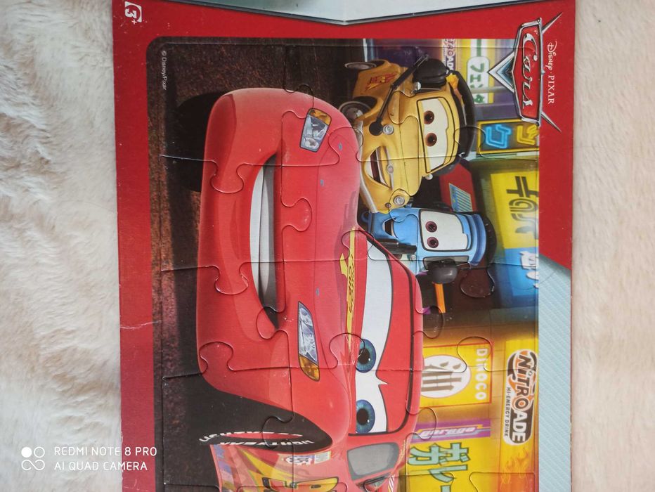 Puzzle z bajko AUTA