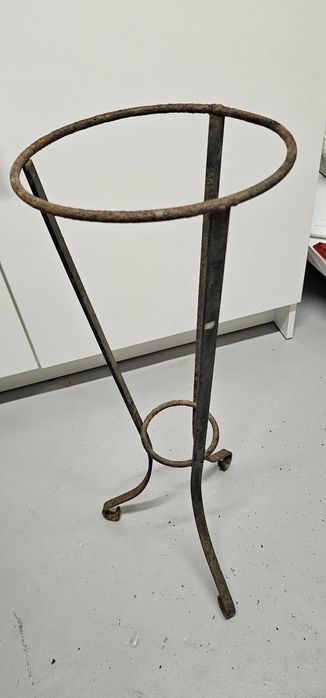 2 bases ferro para vasos de jardim