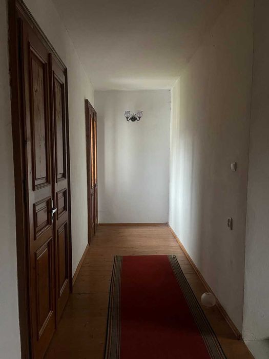 Котедж в центрі Яремче 240 м2