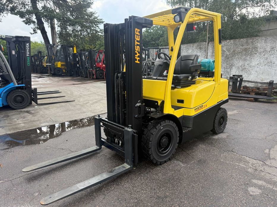 Навантажувач вилковий Hyster H2.5FT Вагонник