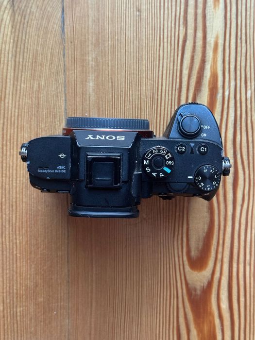 Sony a7r III em ótimo estado (19976 disparos)