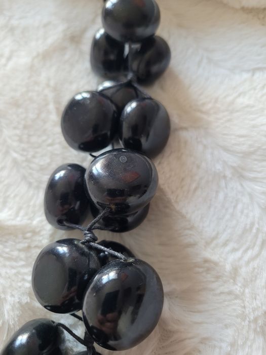 Korale, perły z drewnem