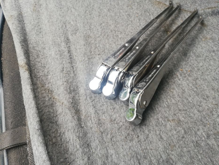 Fiat 126p chromowane ramiona wycieraczek nowe Magnetti Marelli