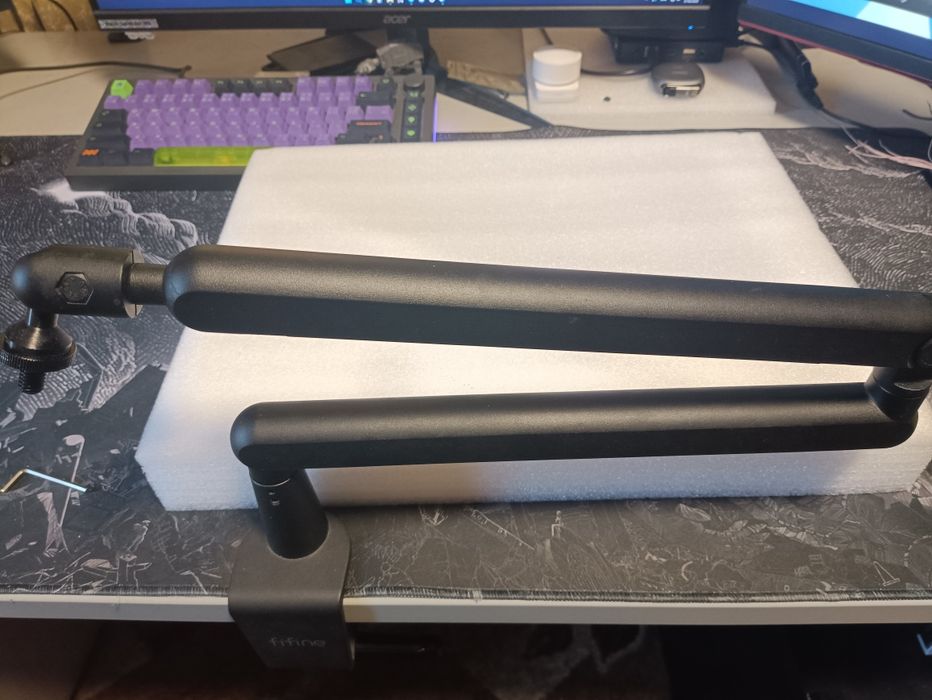 Стійка-пантограф для мікрофону FIFINE BM88