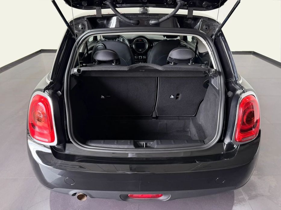 MINI 3 Portas One Sport Edition