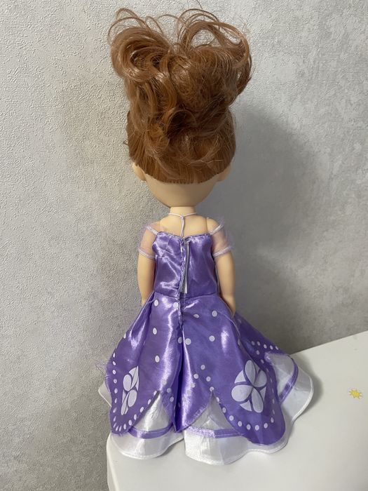 Лялька принцесса Софія