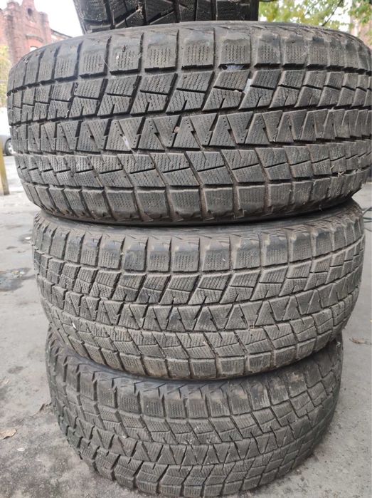 Комплект 265.50 R19 Зимних шин Bridgestone 2