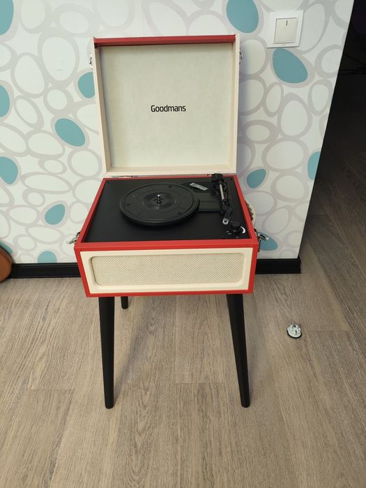 Програвач вінілу Goodmans Revive Retro Bluetooth із стереодинаміками