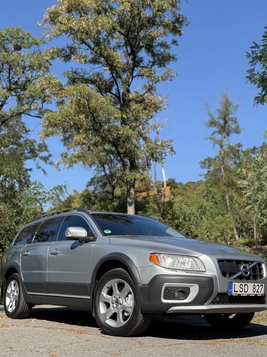 Volvo xc70 2.4D5 awd
