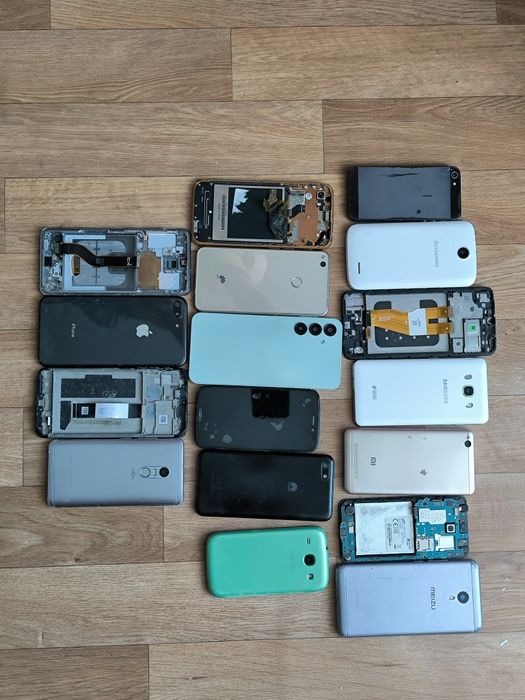 Лот телефонів iPhone, Samsung, Huawei, Xiaomi. Ціна за все!