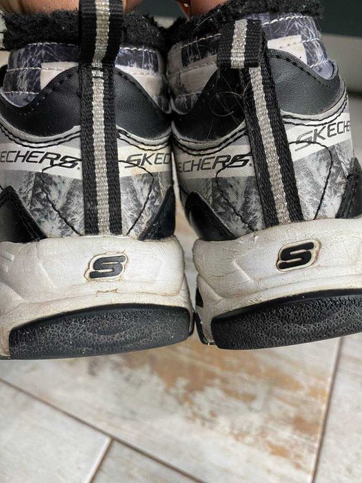 Дитячі кросівки Skechers розмір 28