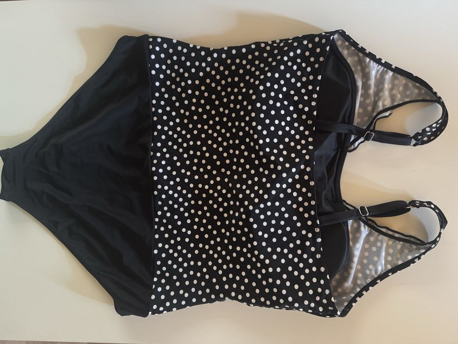 Kostium jednoczęściowy r. 46 plus