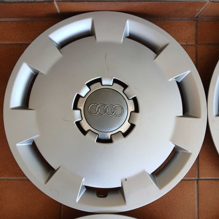 AUDI A3 8P A4 B6 B7 Kołpaki 15'' 8E0601147A Komplet