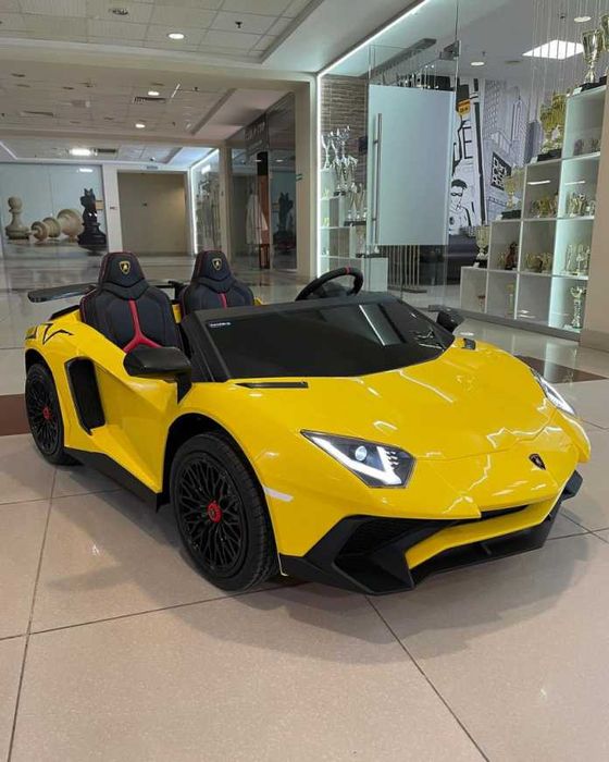Ogromne autko LAMBORGHINI SV A8803 żółty dla dzieci
