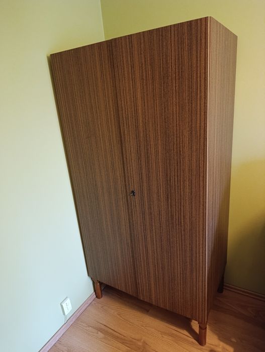 Szafa brązowa dwudrzwiowa