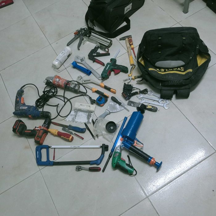 Ferramentas , furadeira, rebarbadora, parafusadeira