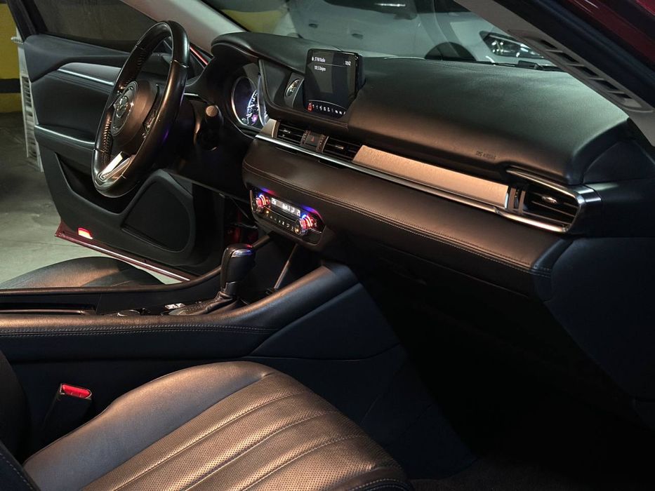 Продам Mazda 6 2018