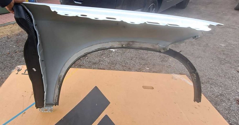 Lewy przedni błotnik do Mercedesa GLC W253