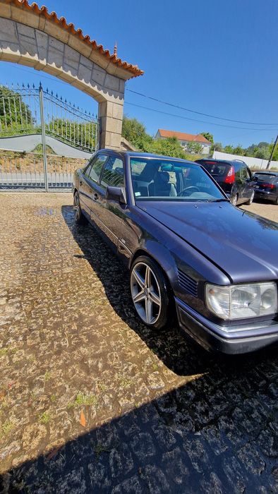 Mercedes W124 300 TD