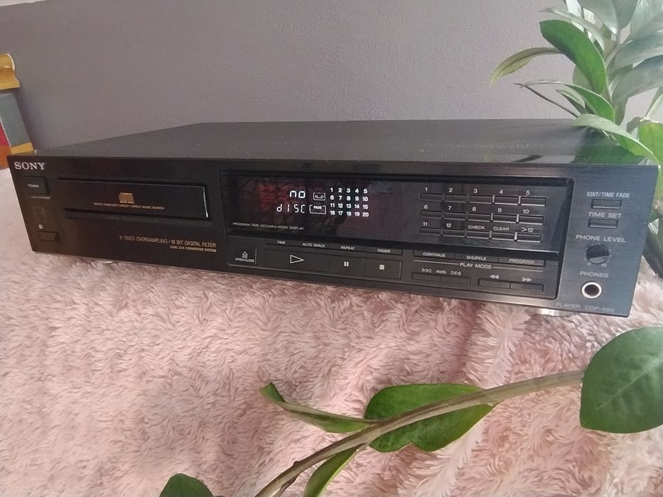 Odtwarzacz CD Sony cdp 590 z pilotem