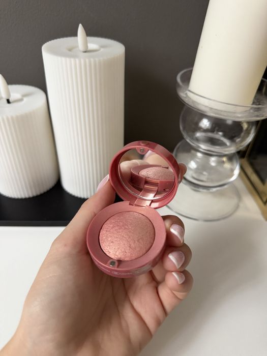 Bourjois nowy róż rozświetlający Lilas d’or