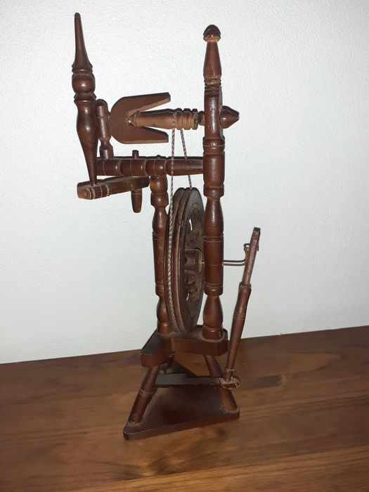 Peças decorativas em madeira