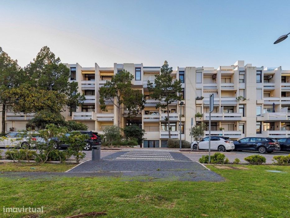 Apartamento T1 equipado e mobilado - Troia