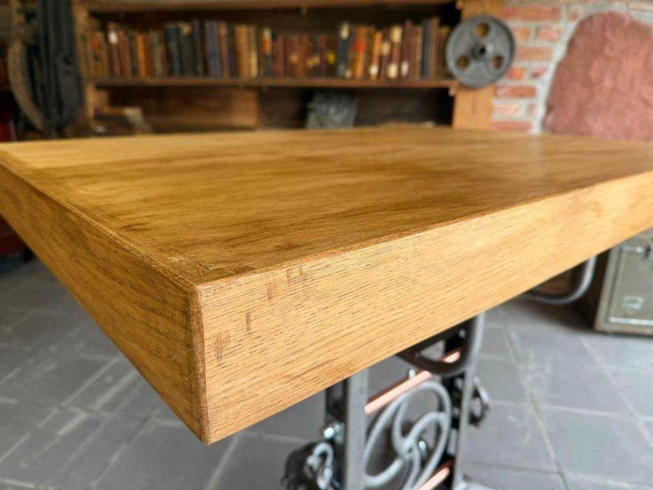 Stół ekspozycyjny, biurko, antyk, industrialny