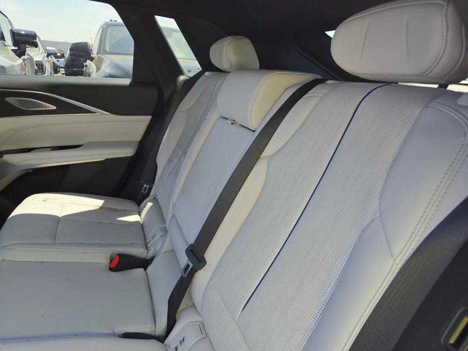 2025 Cadillac LYRIQ Luxury