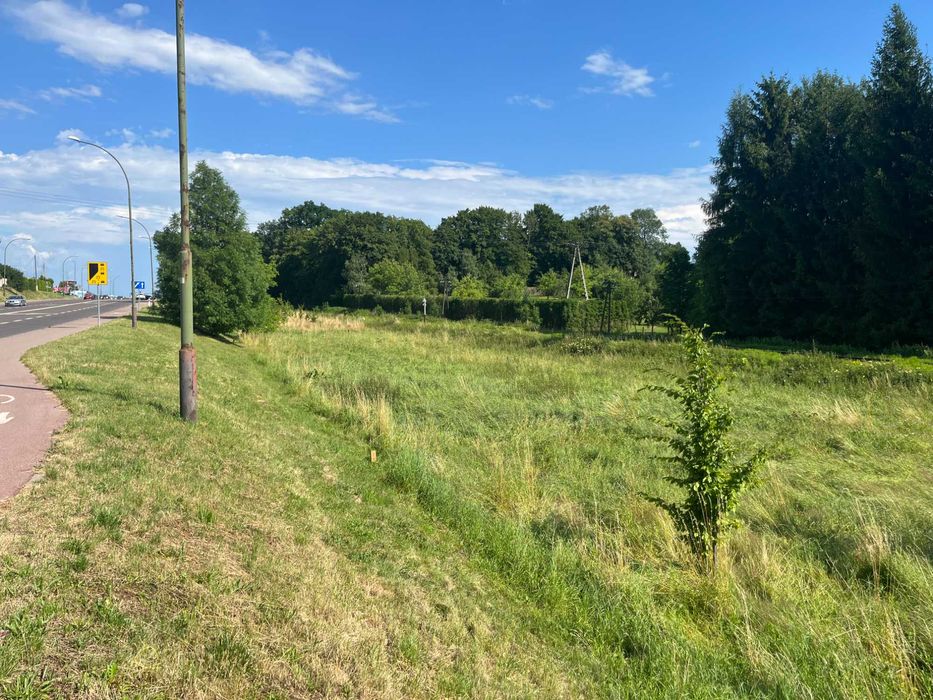 Sprzedam działka 14 ar komercyjna Krakowska Sanok przy drodze Dąbrówka