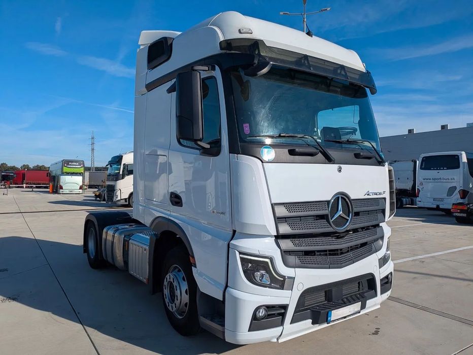 Mercedes-Benz