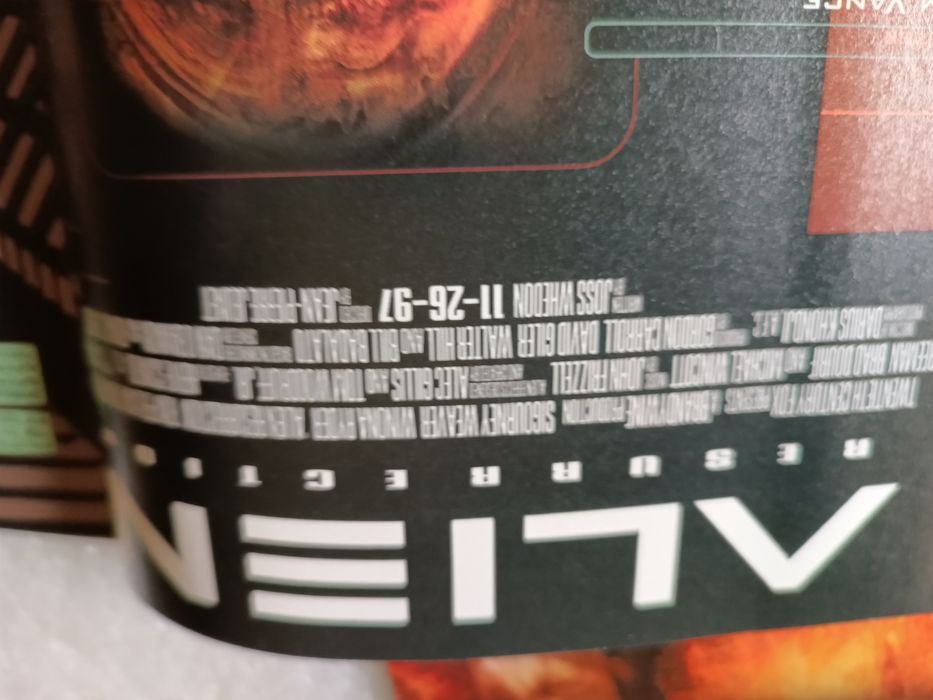 2 antigas revistas Alien Resurrection Comic Dark Horse Comics edição c