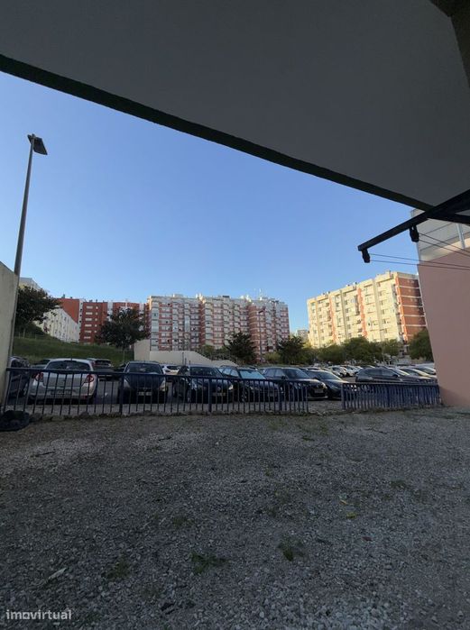 Apartamento De 54 M² Totalmente Remodelado A Estrear