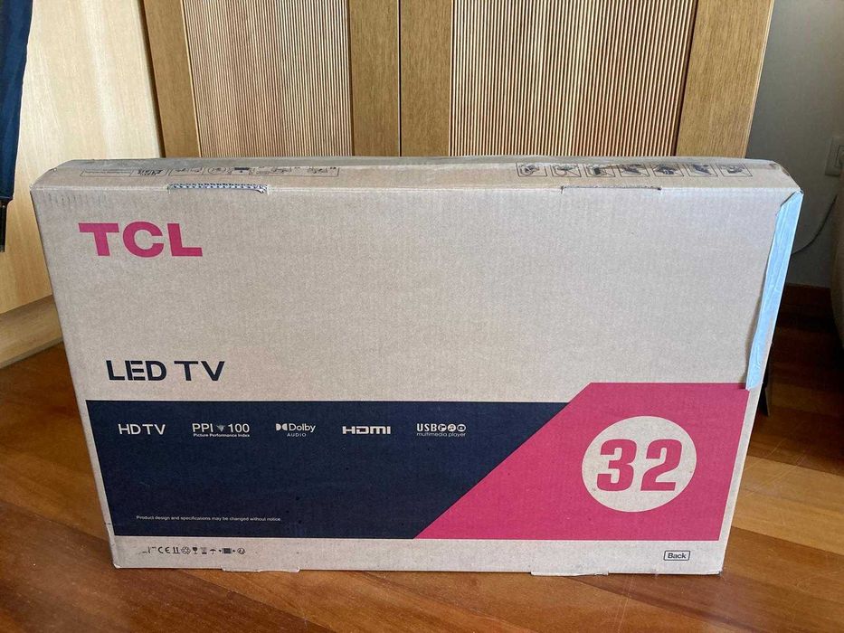 TV LED TCL 32 polegadas nova
