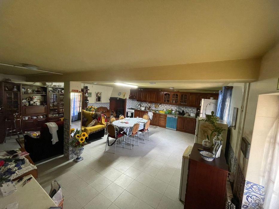 Moradia T4+ em zona de natureza e sossegada  com terreno