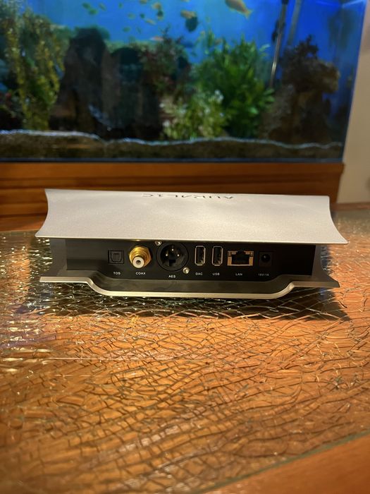 AURALIC Aries Streamer plus zasilacz Sbooster