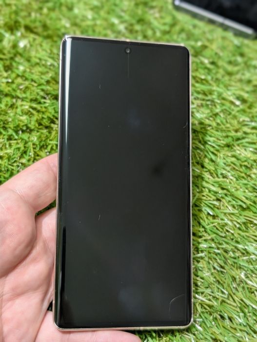 Google pixel 7 pro Hazel (20745) 12/128Gb Neverlock 93% батар