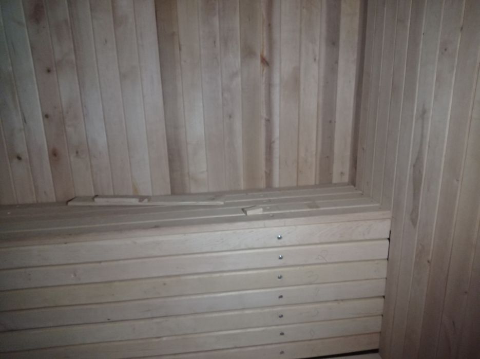 Продам дві дачі   в Тетерівському масиві зимовий варіант